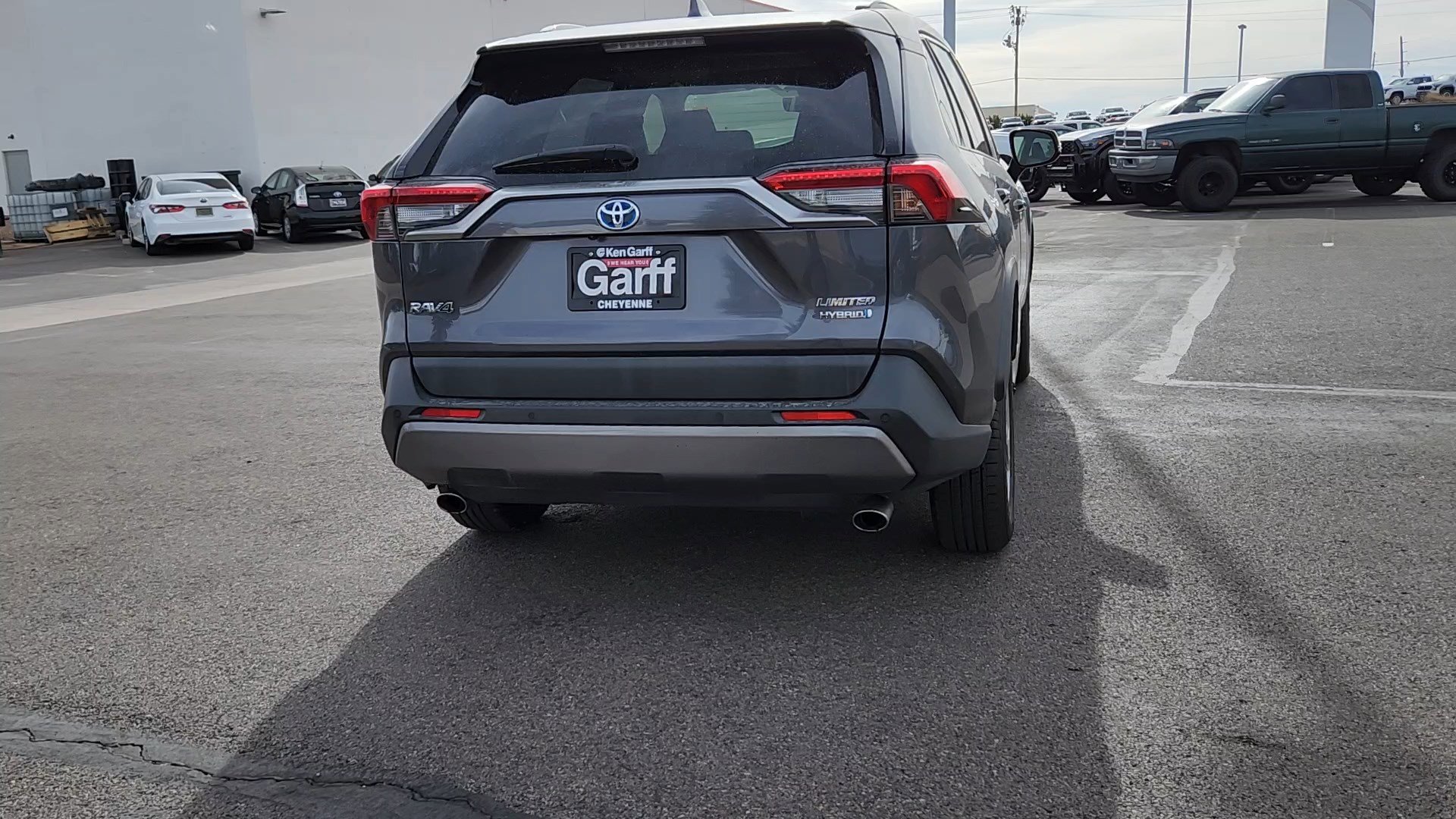 2020 Toyota RAV4 Hybrid Limited photo 3