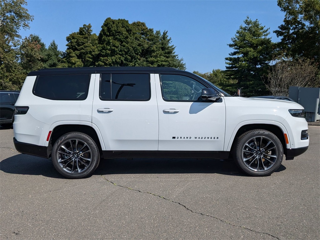 2024 Jeep Grand Wagoneer II photo 2