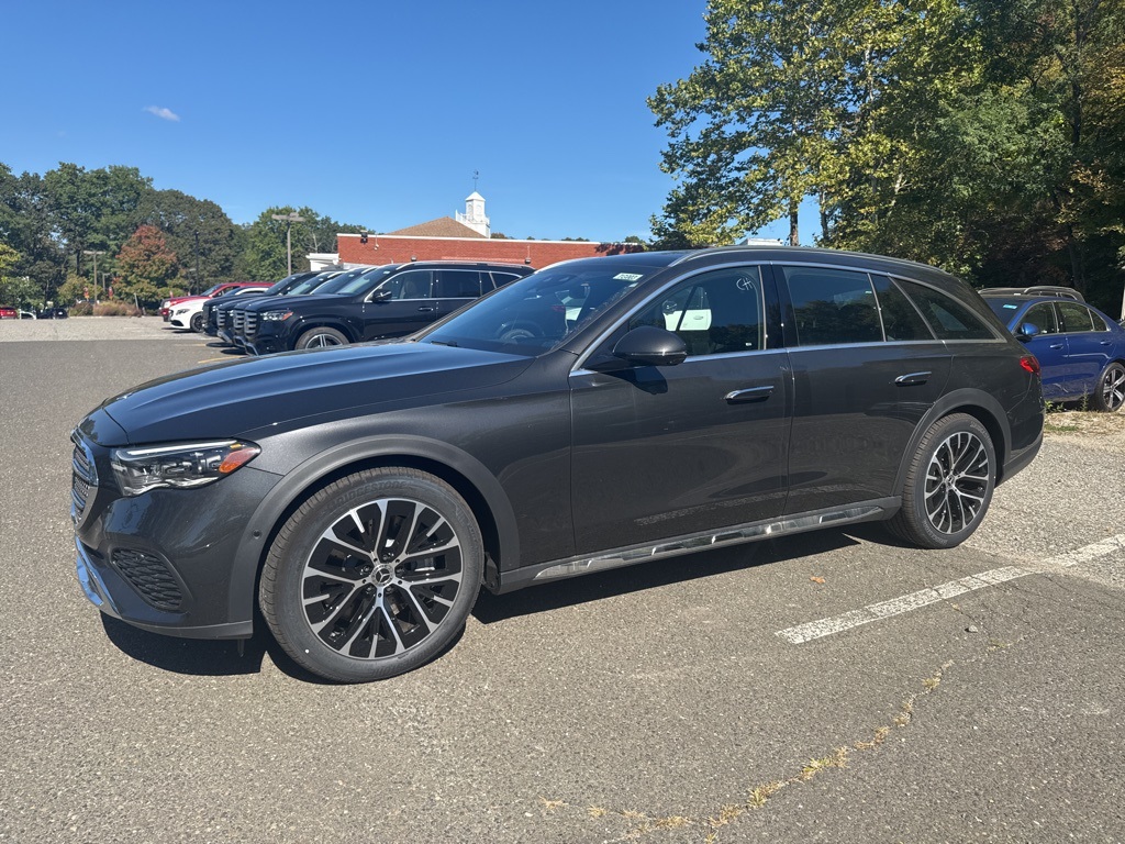 2026 Mercedes Benz E 450 4MATIC All-Terrain Wagon photo 4