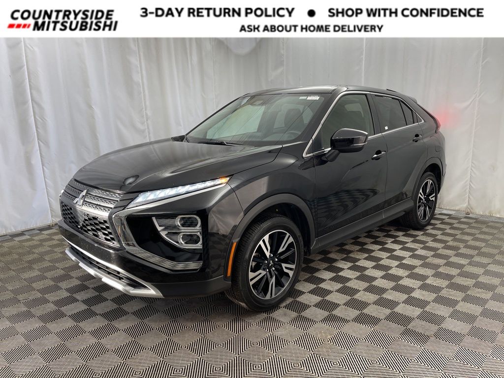 2024 Mitsubishi Eclipse Cross SE's photo