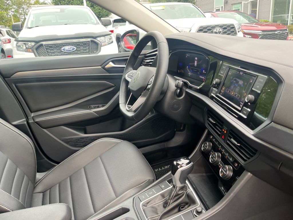 2024 Volkswagen Jetta 1.5T SE photo 31