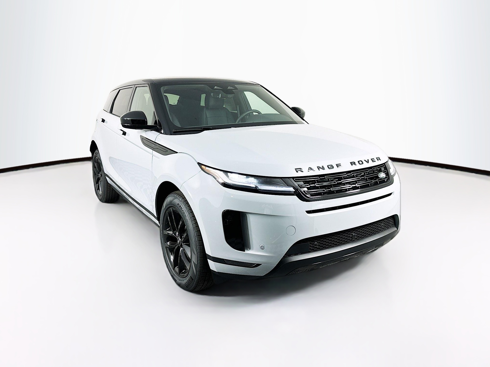 2026 Land Rover Range Rover Evoque S photo 3
