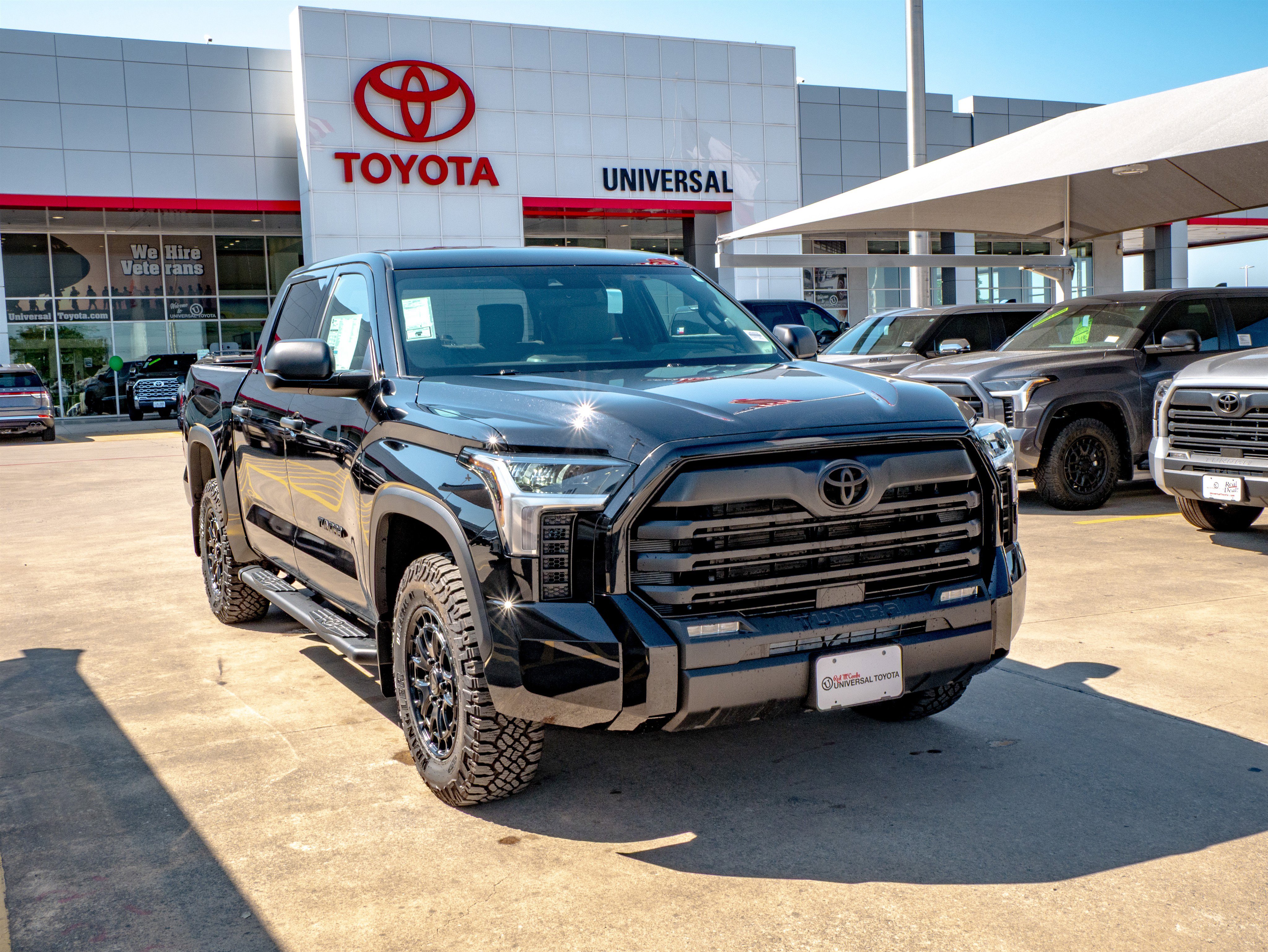 2025 Toyota Tundra SR5's photo