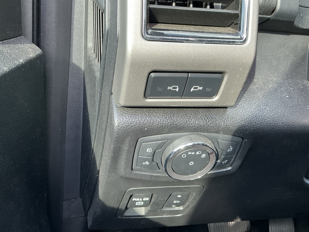 2019 Ford F-150 Lariat photo 10