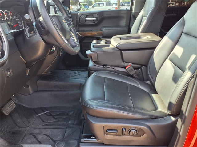 2019 Chevrolet Silverado 1500 LT Texas Edition photo 4