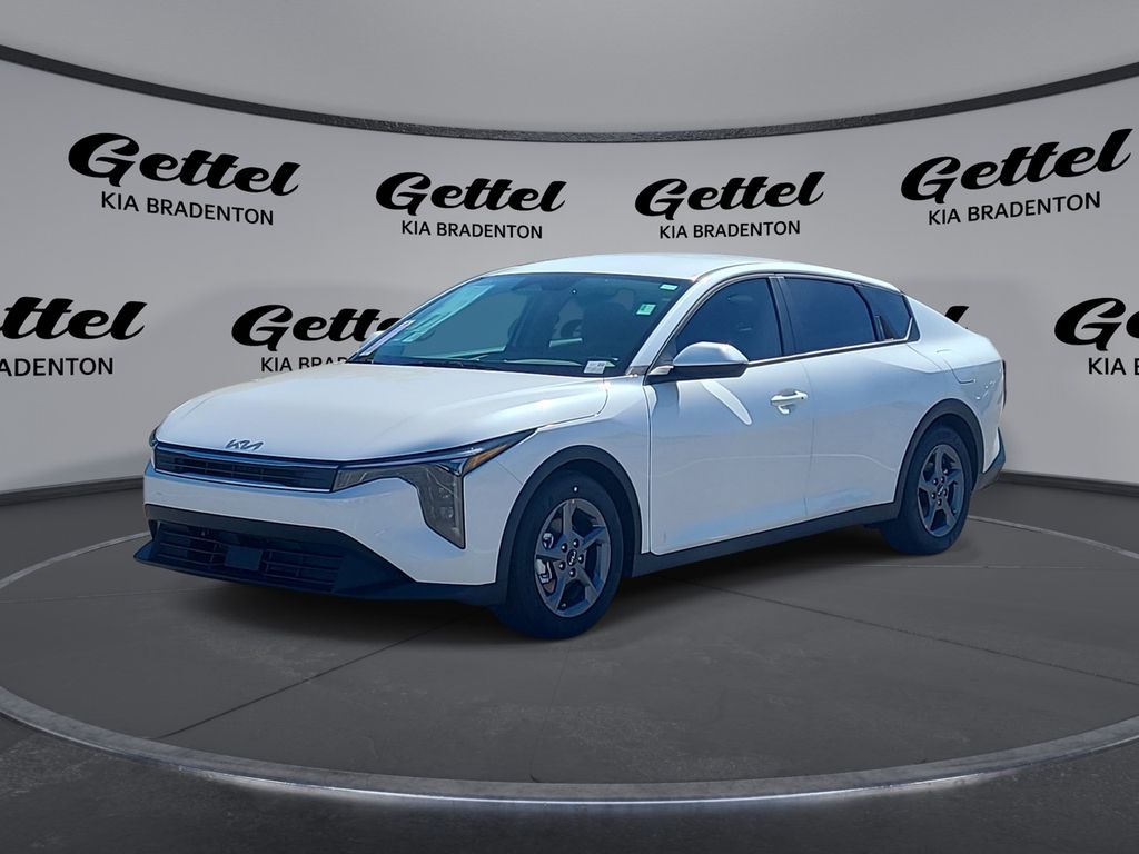 2025 Kia K4 LXS's photo