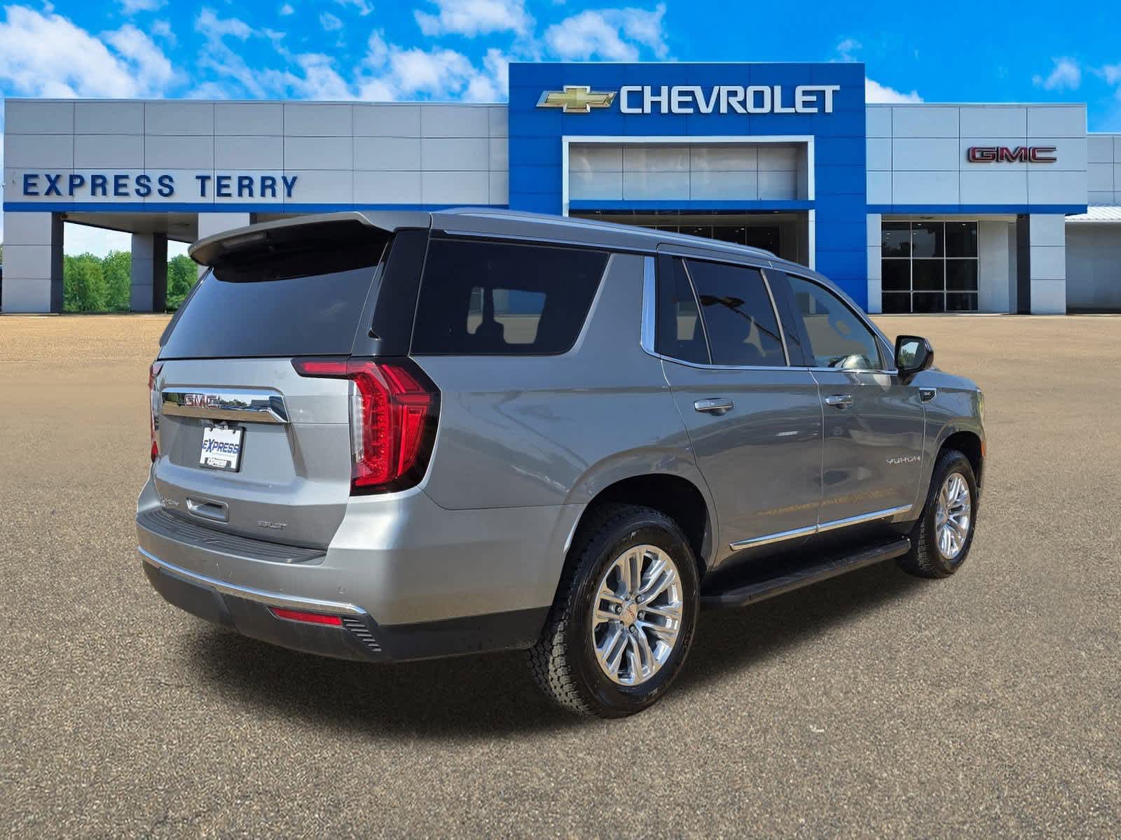 2023 Gmc Yukon SLT photo 4