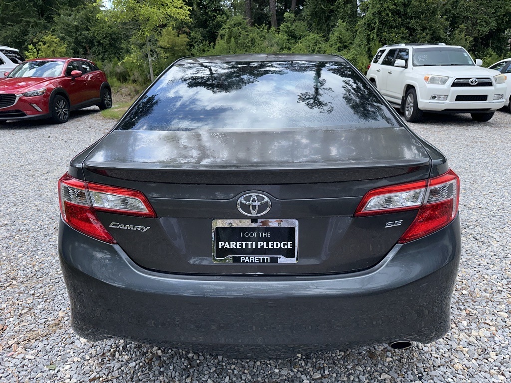 2013 Toyota Camry SE photo 4