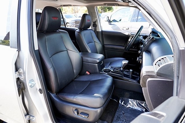 2021 Toyota 4Runner TRD Off-Road Premium photo 10