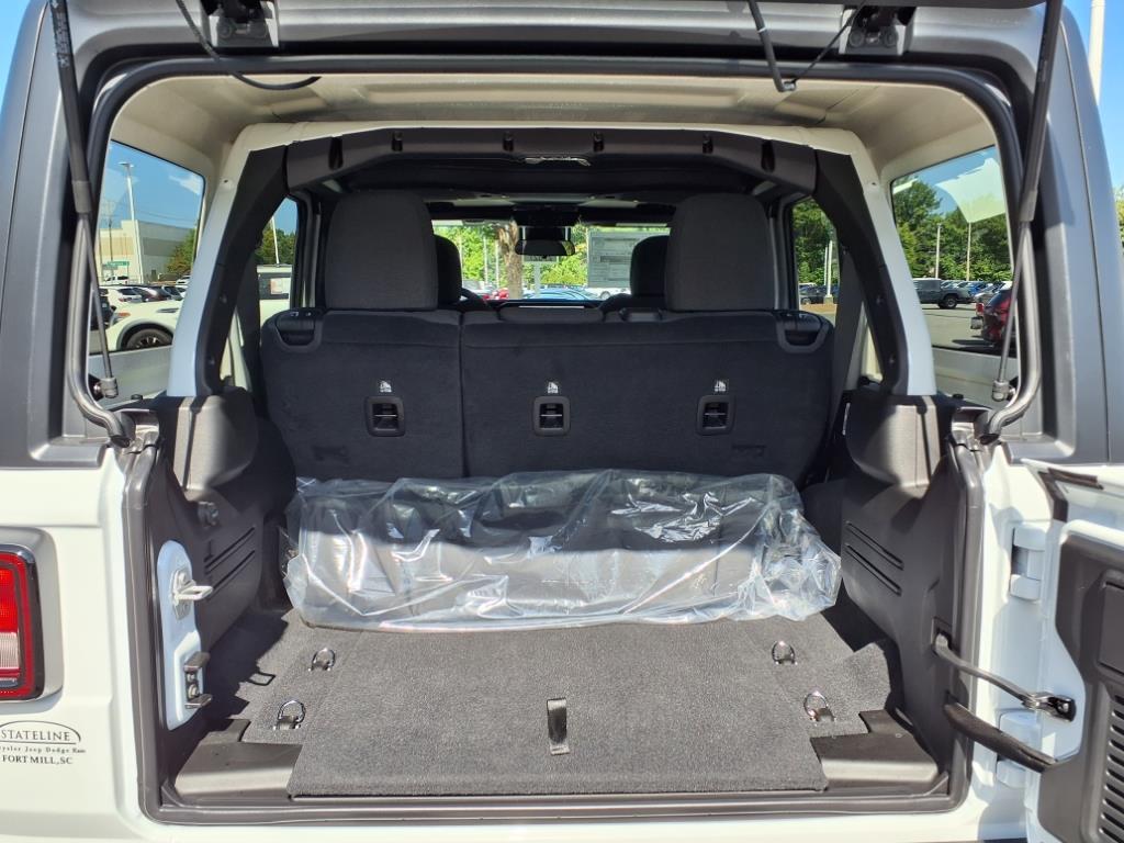 2025 Jeep Wrangler Sport S photo 22