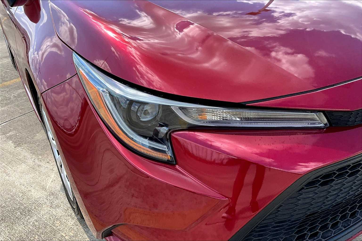 2022 Toyota Corolla LE photo 26
