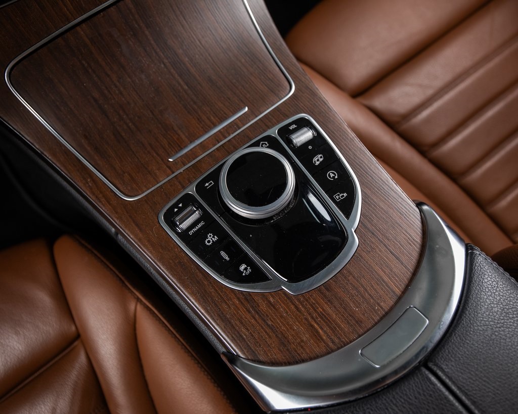 2021 Mercedes Benz C AMG 43 photo 7