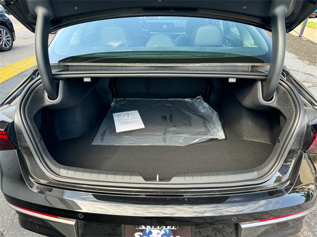 2025 Kia K5 EX photo 17