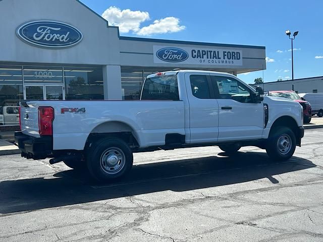2026 Ford F-250 XL photo 4
