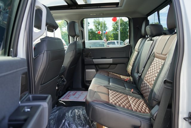 2025 FORD F-350 - Image 30