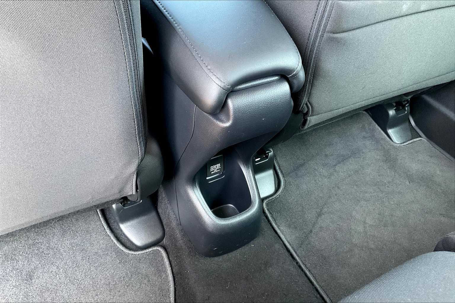 2016 Honda HR-V LX photo 26
