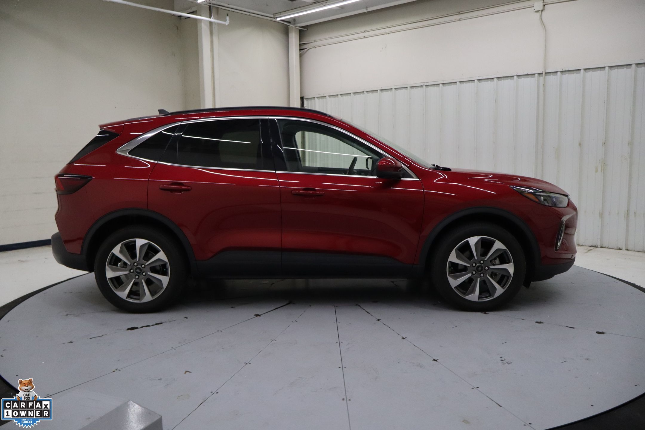 2023 Ford Escape Platinum photo 2