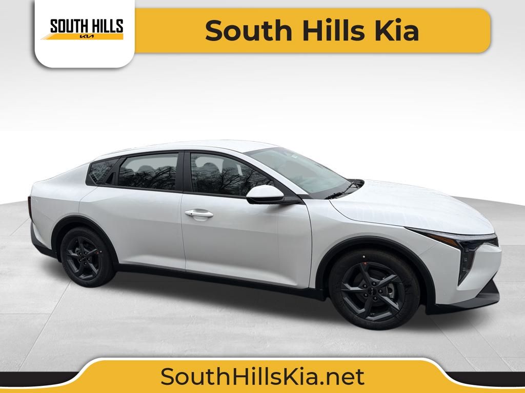 2025 Kia K4 LXS's photo