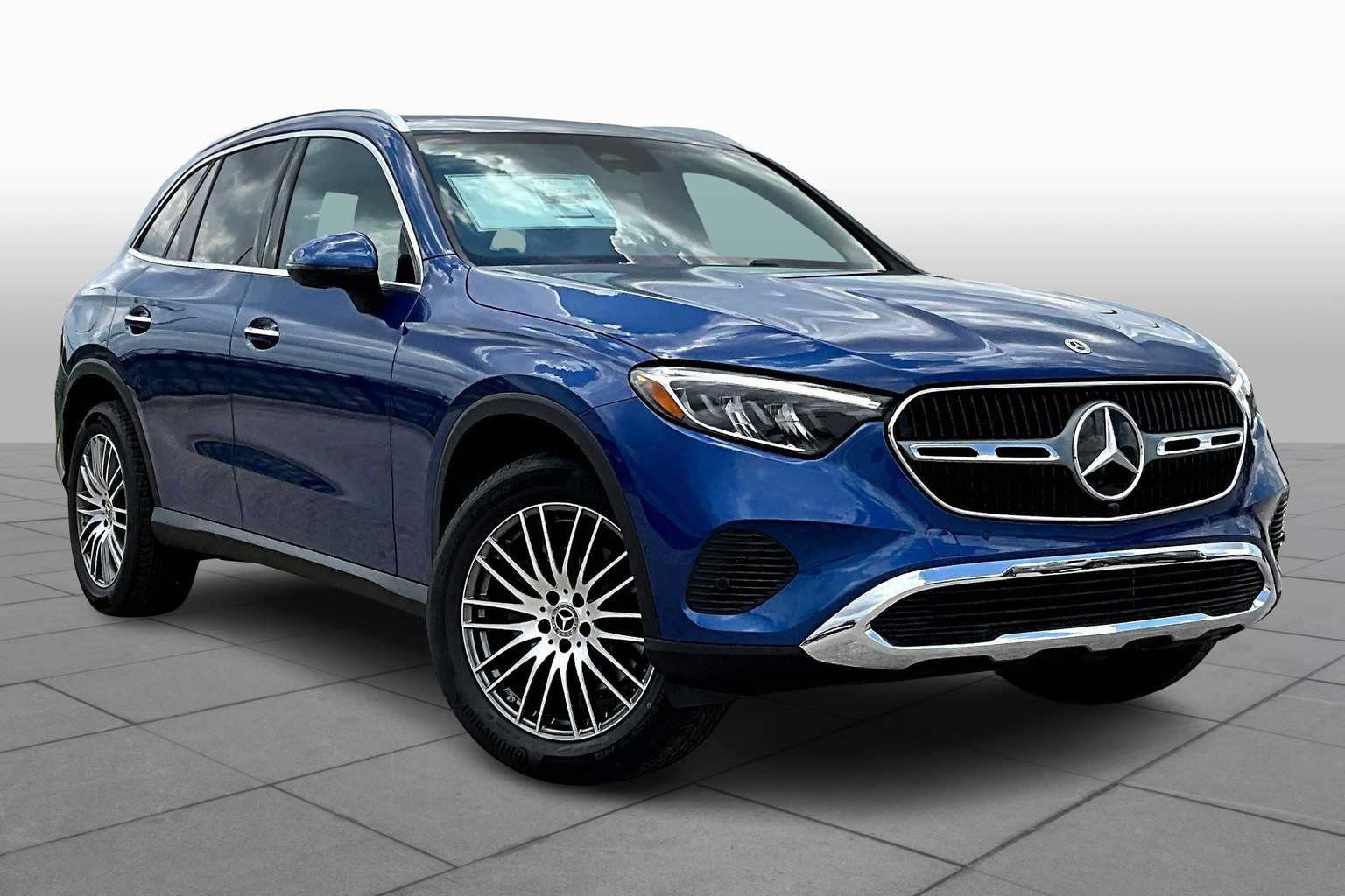 2026 Mercedes Benz GLC 300 photo 2