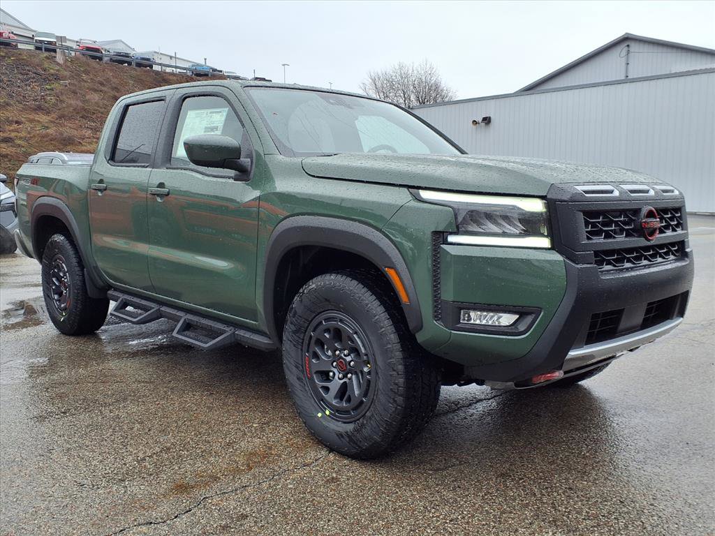 2026 Nissan Frontier PRO-4X's photo