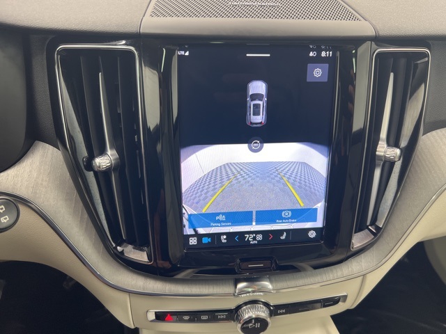 2024 Volvo XC60 B5 Plus photo 19