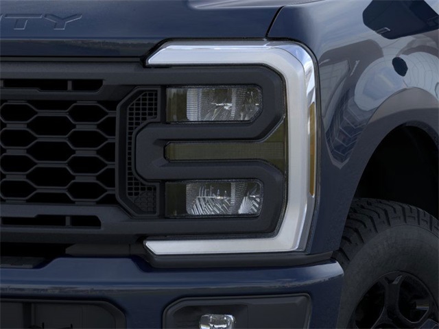 2025 Ford F-350 XL photo 16