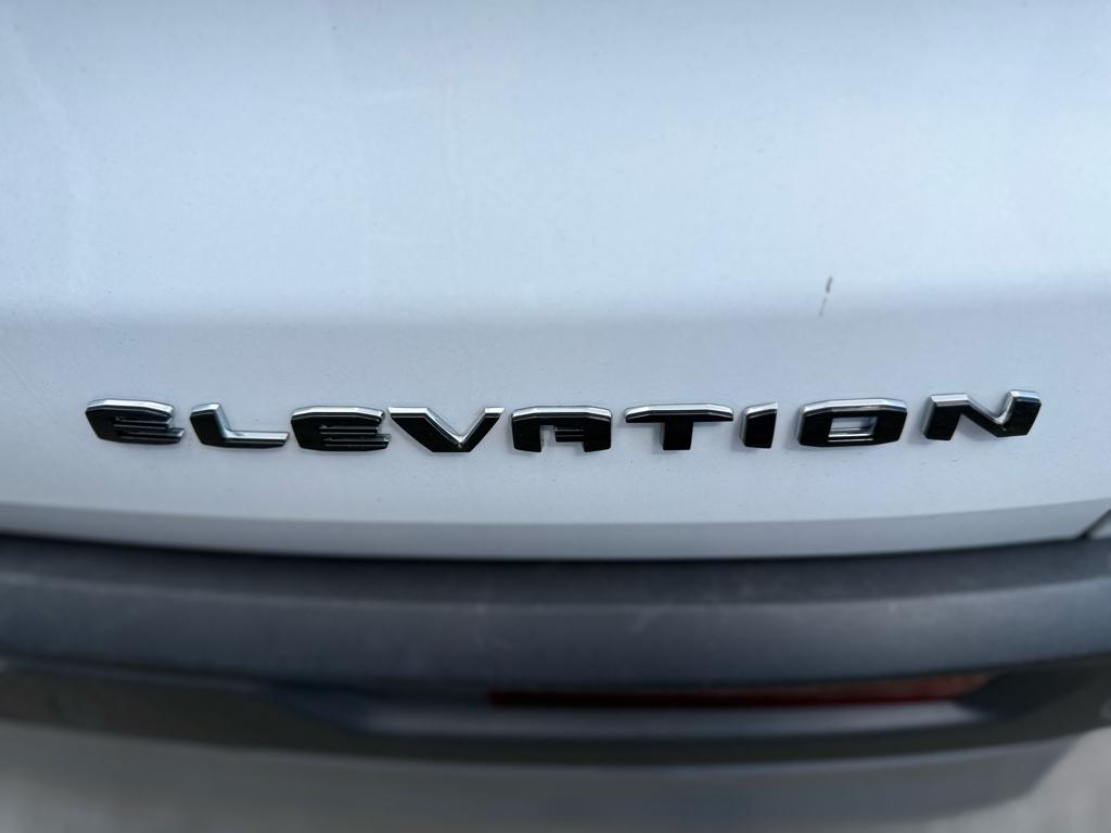 2025 Gmc Acadia Elevation photo 3