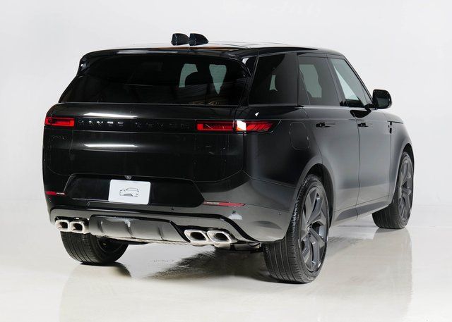 2025 Land Rover Range Rover Sport SE photo 2