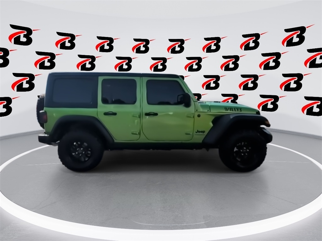 2025 Jeep Wrangler photo 4