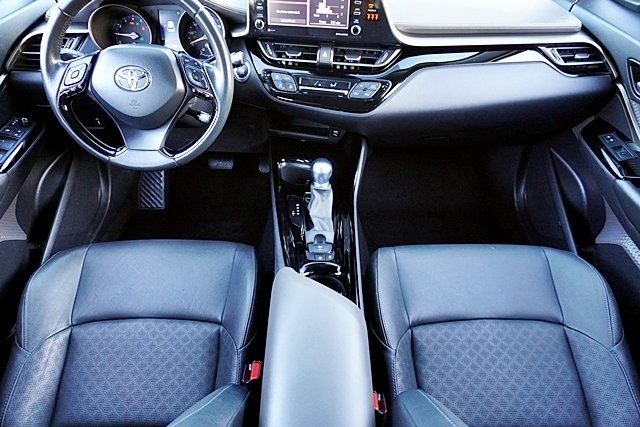 Used 2022 Red Toyota XLE image 19