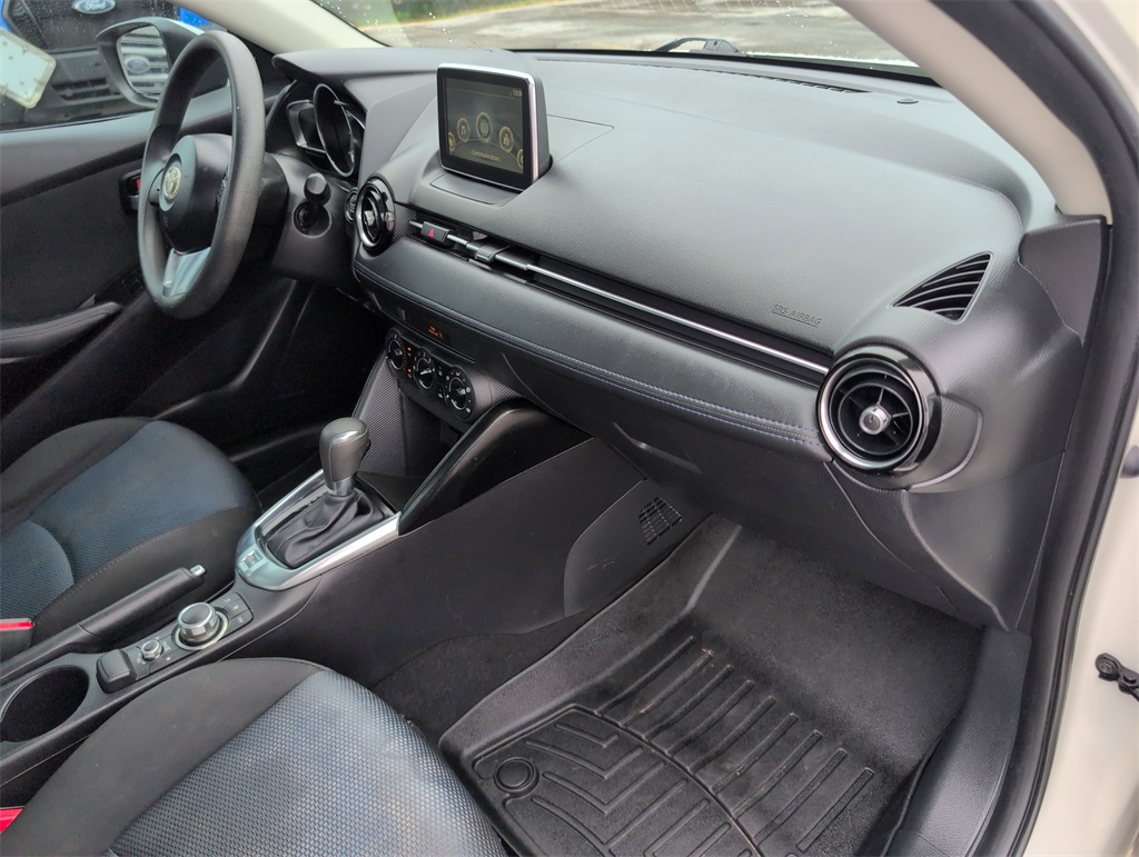 2017 Toyota Yaris iA Base photo 33