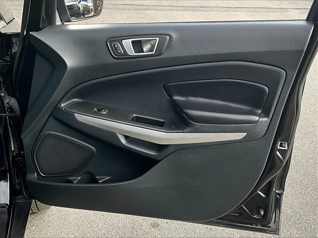 2021 Ford EcoSport Titanium photo 12