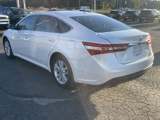 2015 Toyota Avalon Limited photo 3