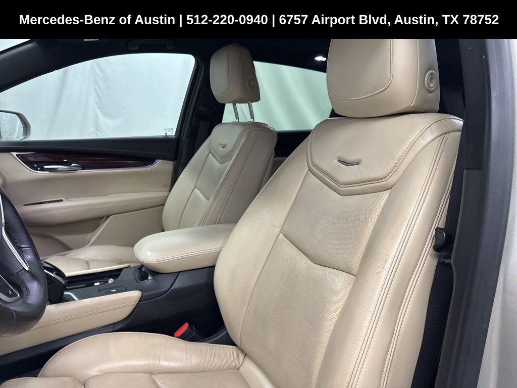2017 Cadillac XT5 Luxury photo 5