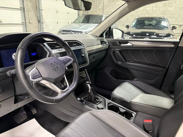 2022 Volkswagen Tiguan SE photo 8
