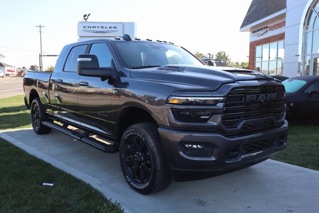 2025 Ram 2500 Laramie photo 3