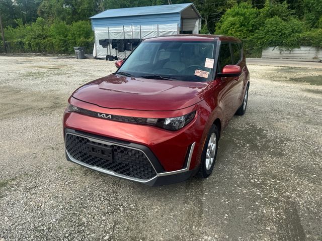 2023 Kia Soul LX photo 3