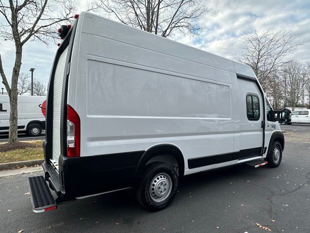 2024 Ram ProMaster 3500 photo 3