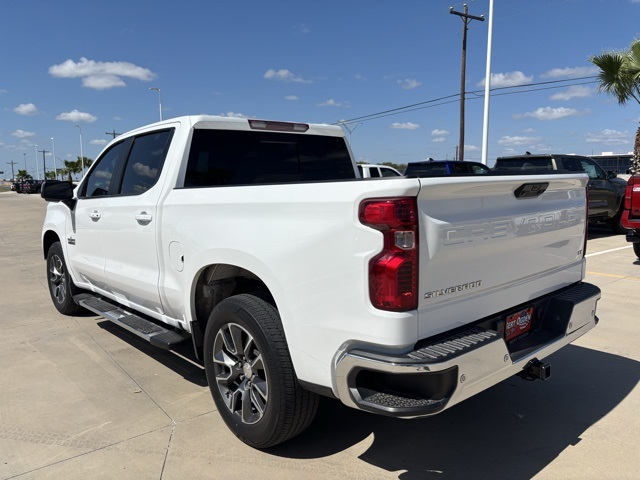 2022 Chevrolet Silverado 1500 LT photo 4