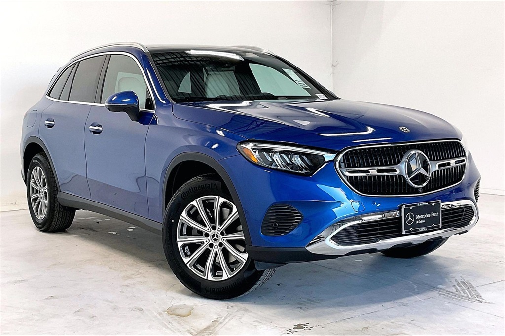 2026 Mercedes-Benz GLC Base's photo