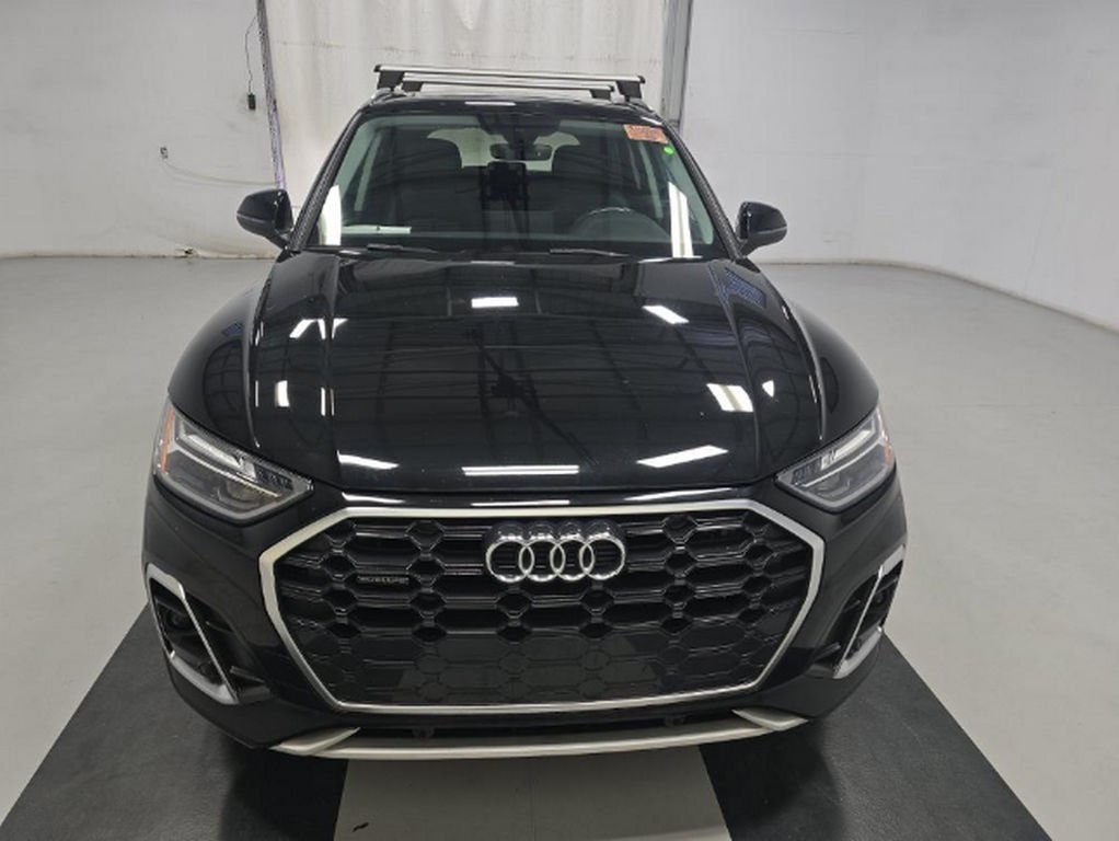 2022 Audi Q5 45 S line Premium photo 2