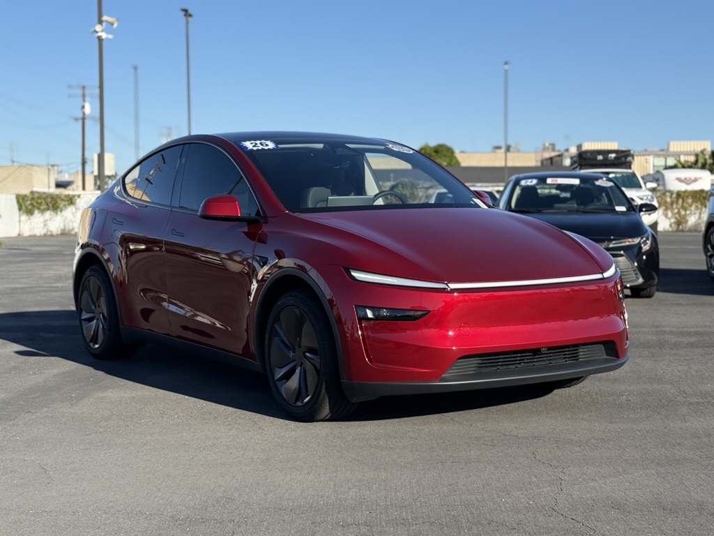 2026 Tesla Model Y Long Range's photo