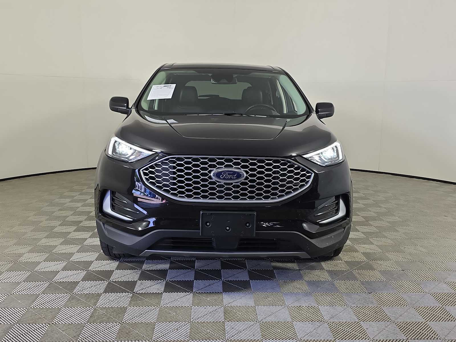 2024 Ford Edge SEL photo 4