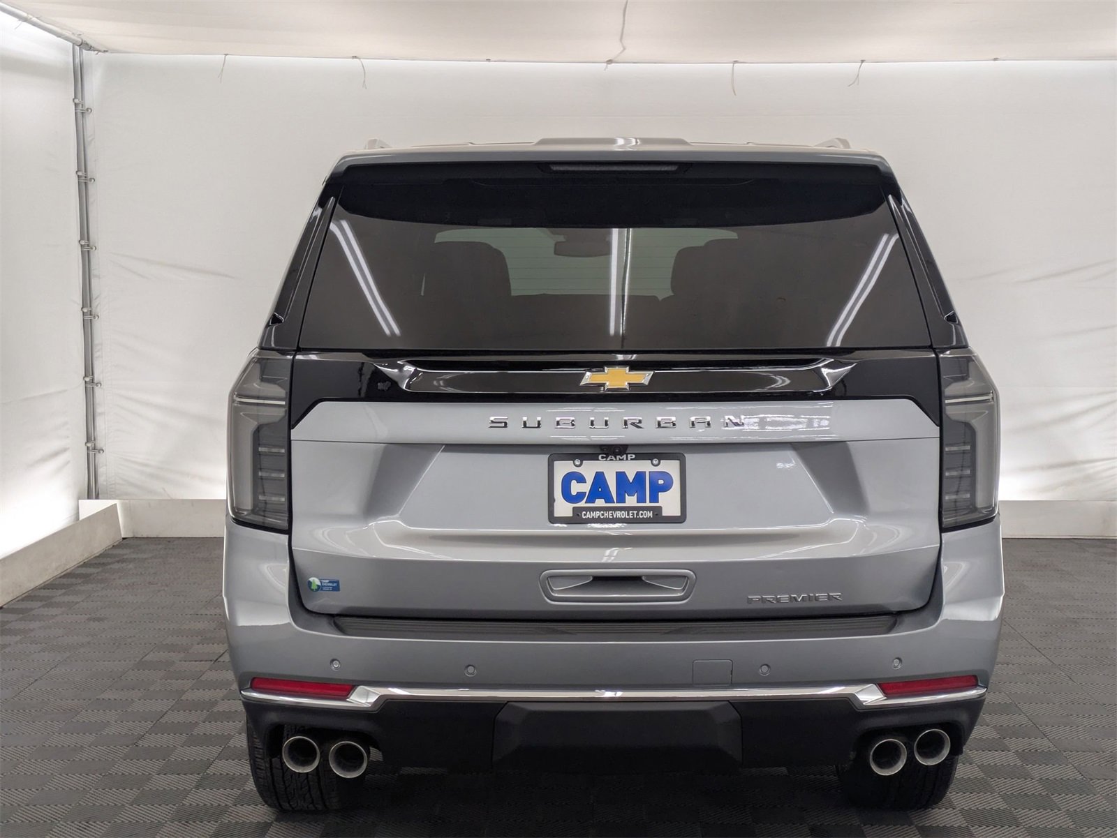2025 Chevrolet Suburban Premier photo 5