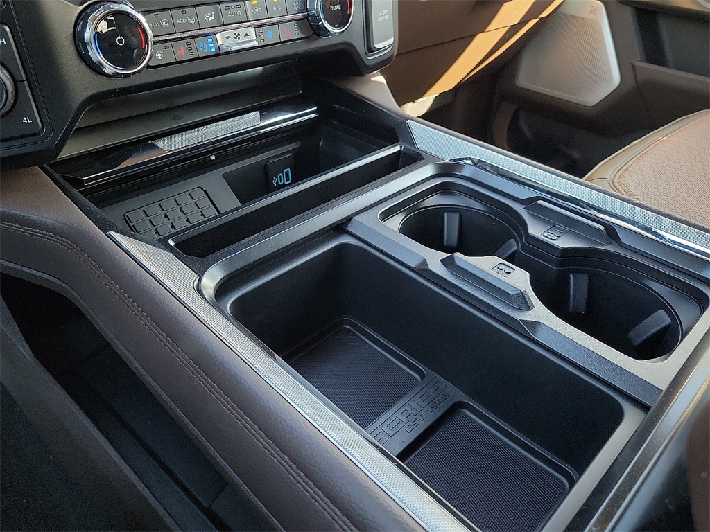 2025 Ford F-250 photo 24