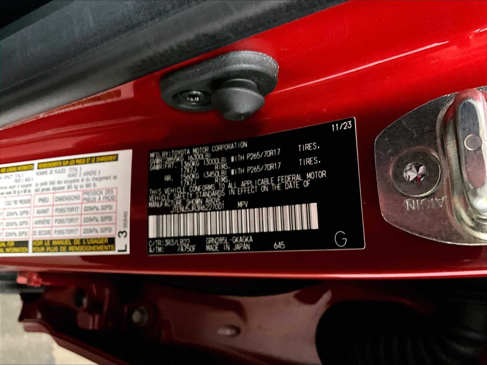 2024 Toyota 4Runner SR5 Premium photo 32