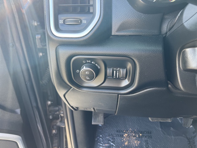 2020 Ram 2500 Laramie photo 13