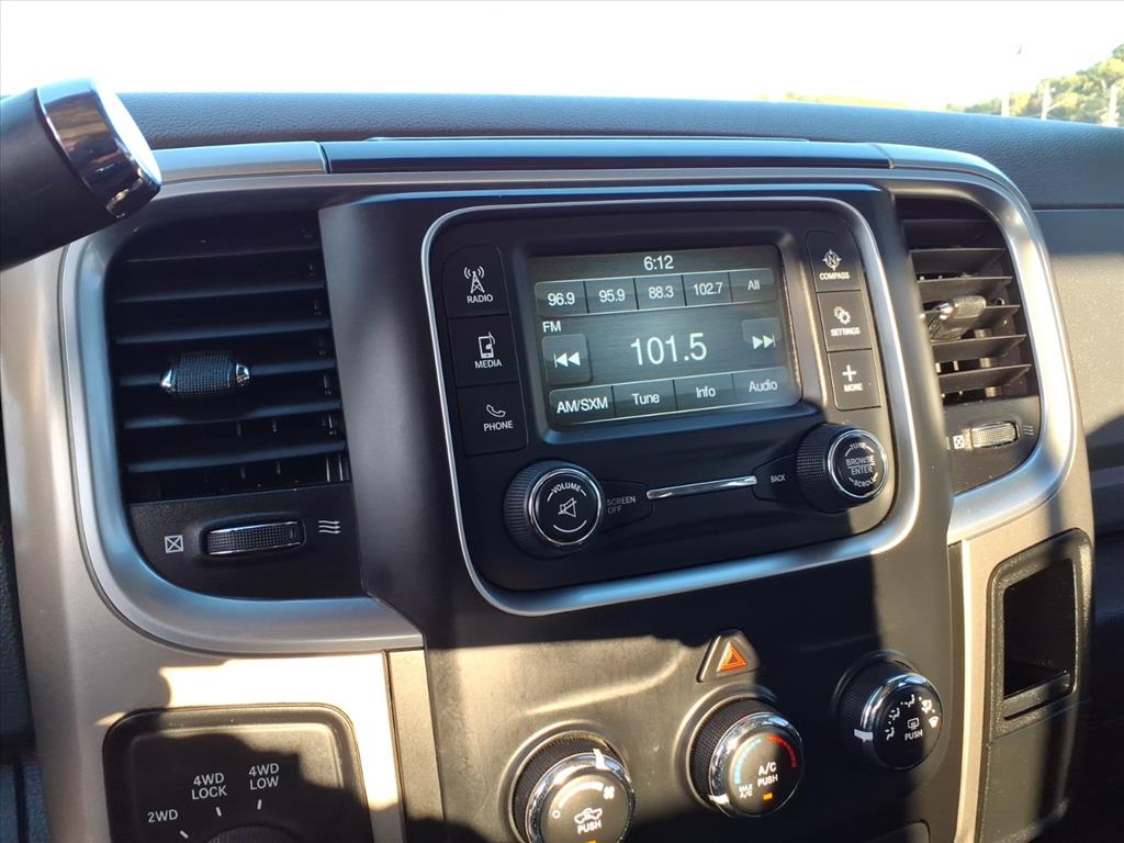 2014 Ram 2500 SLT photo 17