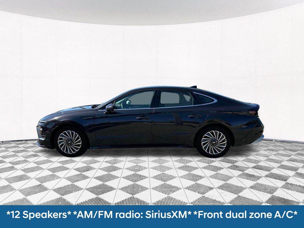 2025 Hyundai Sonata Hybrid Limited photo 3