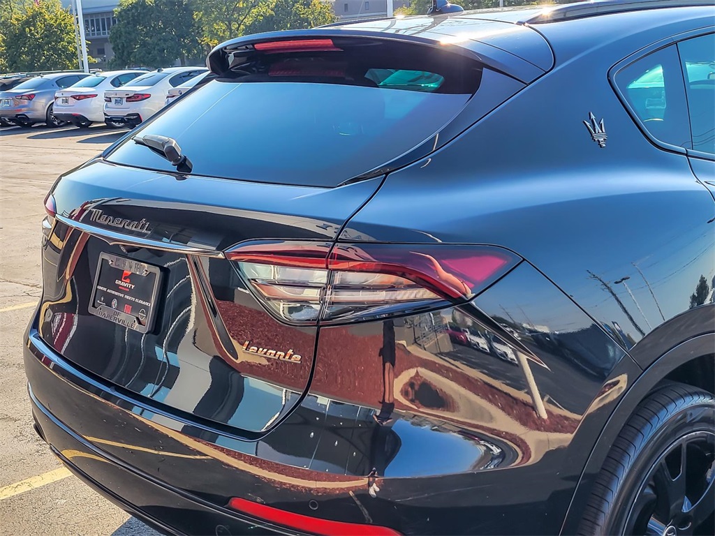 2022 Maserati Levante GT photo 6